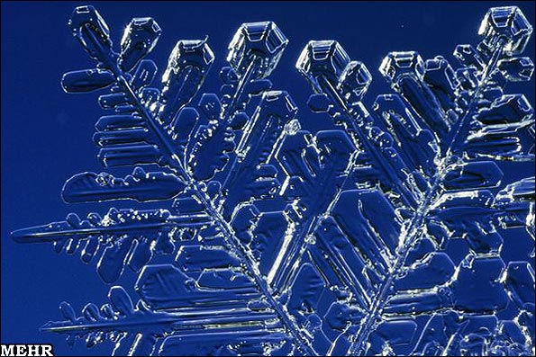 کریستالهای شفاف و غارهای یخی +تصاویر