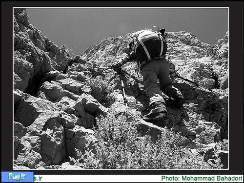 توسط چهار نفر از اعضای انجمن کوهنوردان ایران انجام شد؛ صعود به رشته کوه «زردکوه» با هدف گرامیداشت «ز