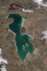دریاچه ارومیه ۱۲۰ هزار کیلومتر کوچک‌تر شد